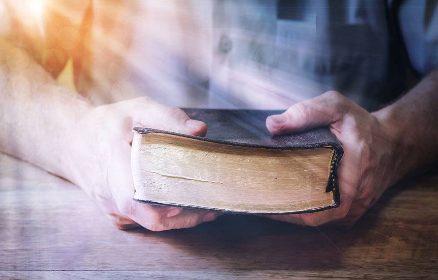 March 15, 2021, Holy Rosary (Joyful Mysteries) | Comment: Light of Christ